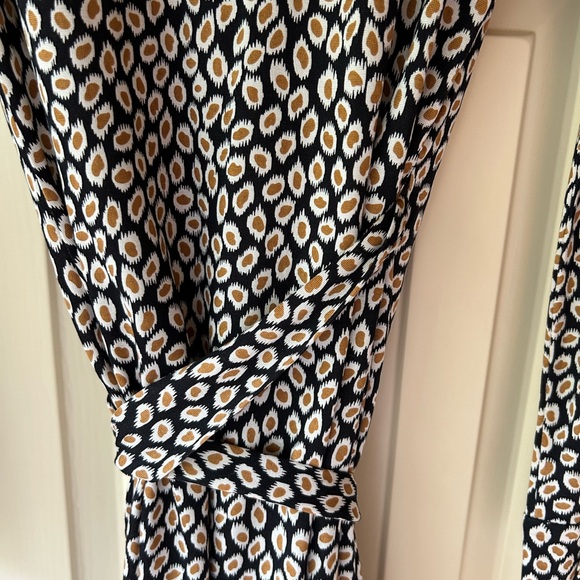 Diane von Furstenberg Wrap Dress - Size 4 - Picture 7 of 7